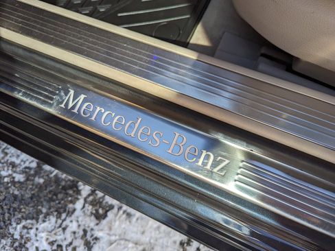 Used 2017 Mercedes-Benz S 550 4MATIC Sedan image 12