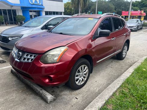 Used 2015 Nissan Rogue S w/ Convenience Package FWD image 3