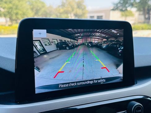 Used 2020 Ford Escape SEL FWD image 18