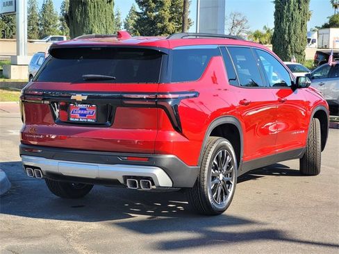 New 2026 Chevrolet Traverse LT w/ Sun and Wheel Package image 4