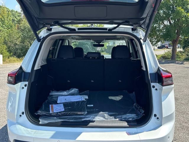 New 2026 Nissan Rogue Dark Armor AWD/4WD image 13