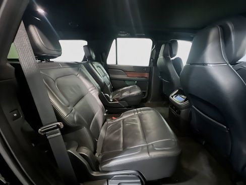 Used 2024 Lincoln Navigator Reserve AWD/4WD image 22