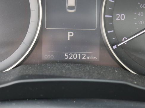 Used 2016 Lexus ES 300h w/ Navigation System Package image 15