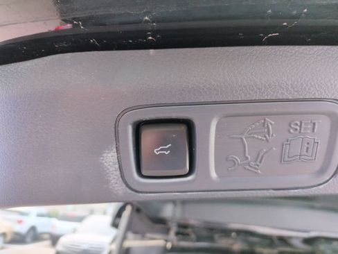 Certified 2023 Ford Expedition Limited AWD/4WD image 22