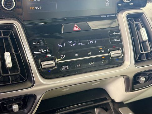Used 2021 Kia Sorento EX FWD image 16