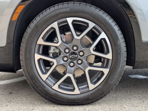 Used 2025 Chevrolet Blazer RS w/ Enhanced Convenience Package image 31