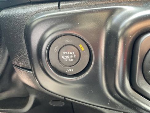 Used 2021 Jeep Wrangler Sport AWD/4WD image 29