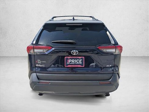 Used 2021 Toyota RAV4 XLE Premium FWD image 6