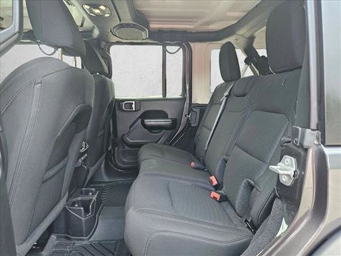 Used 2021 Jeep Wrangler Unlimited Sport AWD/4WD image 18