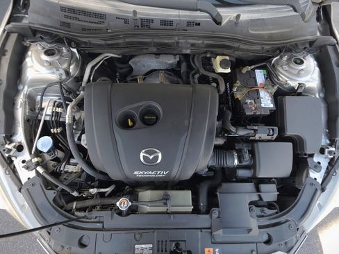 Used 2015 MAZDA MAZDA3 i Touring FWD image 25