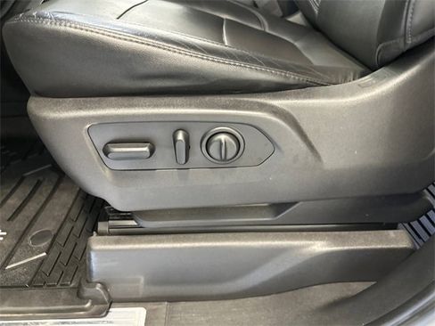 Used 2019 GMC Sierra 1500 SLT image 25