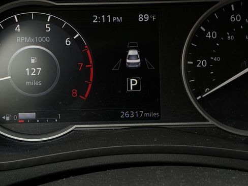Used 2025 Nissan Versa SV FWD image 34