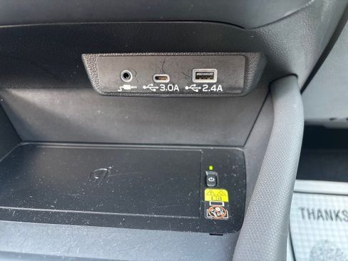 Certified 2025 Subaru Forester Premium AWD/4WD image 23