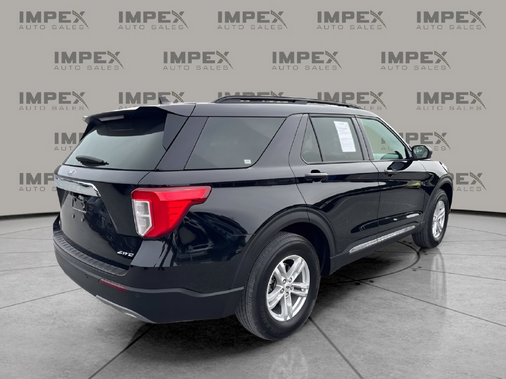 Used 2023 Ford Explorer XLT w/ Equipment Group 202A AWD/4WD image 5