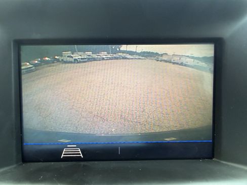 Used 2021 GMC Terrain SLE FWD image 16