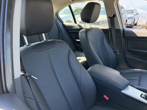 Used 2016 BMW 320i xDrive Sedan AWD/4WD image 8