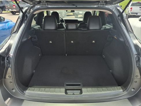 Used 2025 Nissan Kicks SR FWD image 21