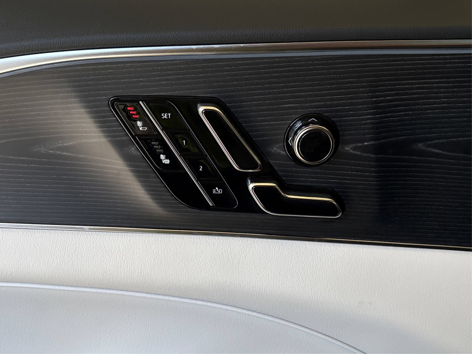 New 2026 Cadillac Lyriq Luxury RWD image 29