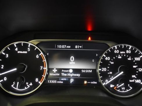 Used 2025 Nissan Rogue SV AWD/4WD image 25