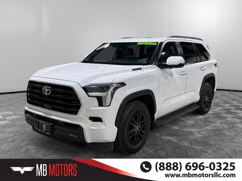 Used 2025 Toyota Sequoia SR5 image 7