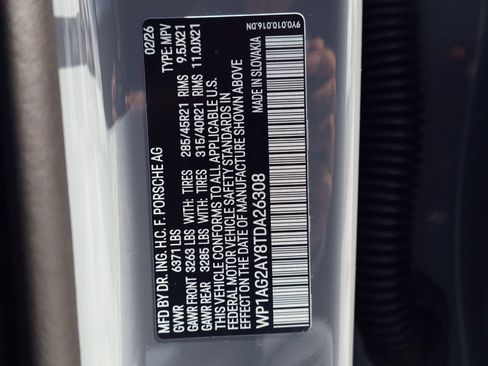 New 2026 Porsche Cayenne GTS AWD/4WD image 29