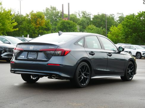 Used 2025 Honda Civic Sport image 6