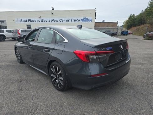 Used 2024 Honda Civic EX image 3