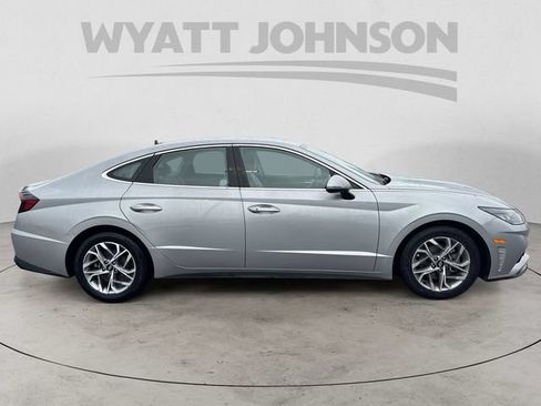 Used 2023 Hyundai Sonata SEL FWD image 6