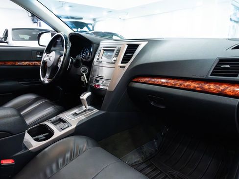 Used 2012 Subaru Outback 2.5i Limited w/ Moonroof Pkg image 26