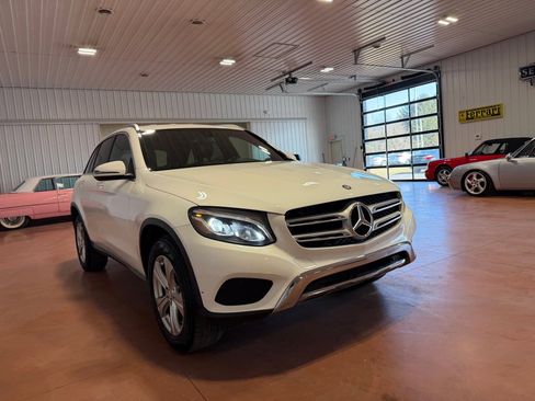 Used 2017 Mercedes-Benz GLC 300 300 4MATIC image 6