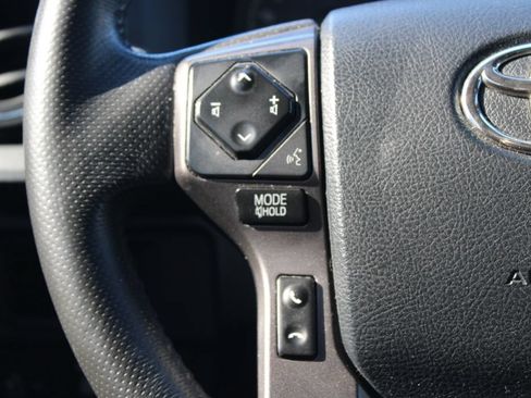 Used 2019 Toyota Tacoma TRD Sport AWD/4WD image 25