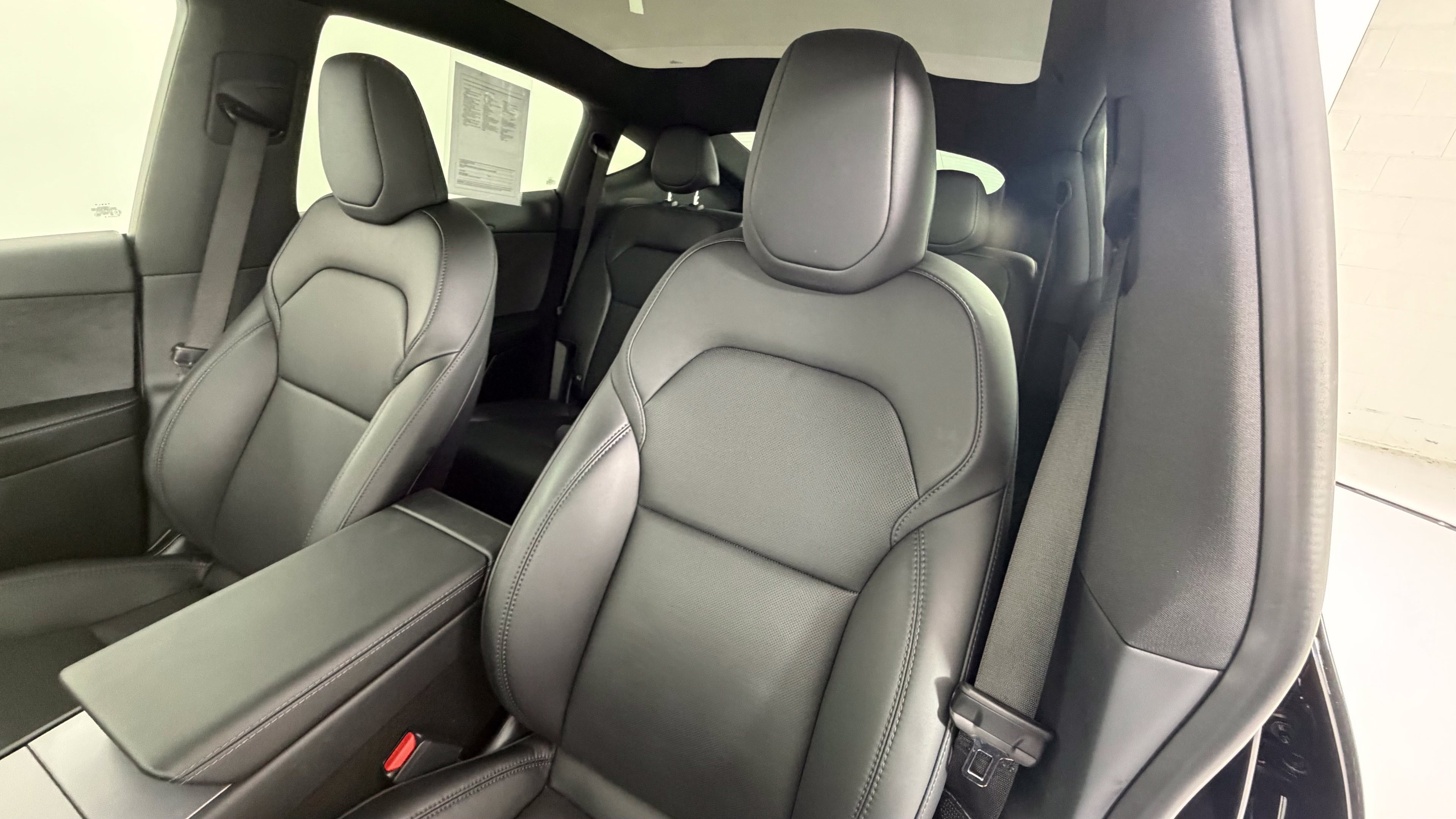 Used 2026 Tesla Model Y Long Range RWD image 29