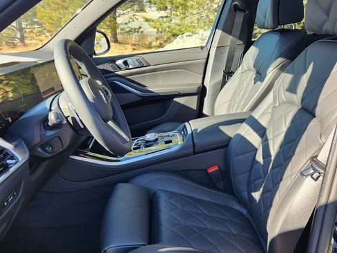 New 2026 BMW X5 xDrive50e image 10
