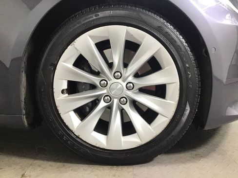 Used 2018 Tesla Model S 100D image 14