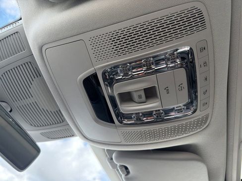 Used 2020 Mercedes-Benz GLE 350 4MATIC image 33