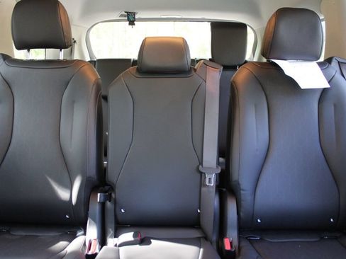 New 2026 Kia Carnival EX FWD image 58