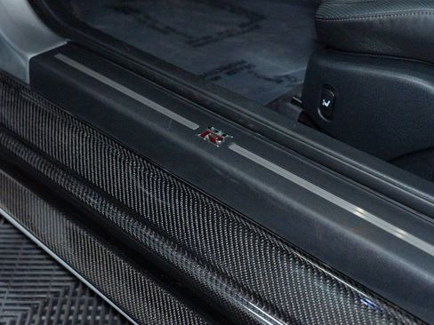 Used 2009 Nissan GT-R Premium AWD/4WD image 25