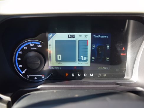 Used 2023 Ford Bronco Badlands image 11