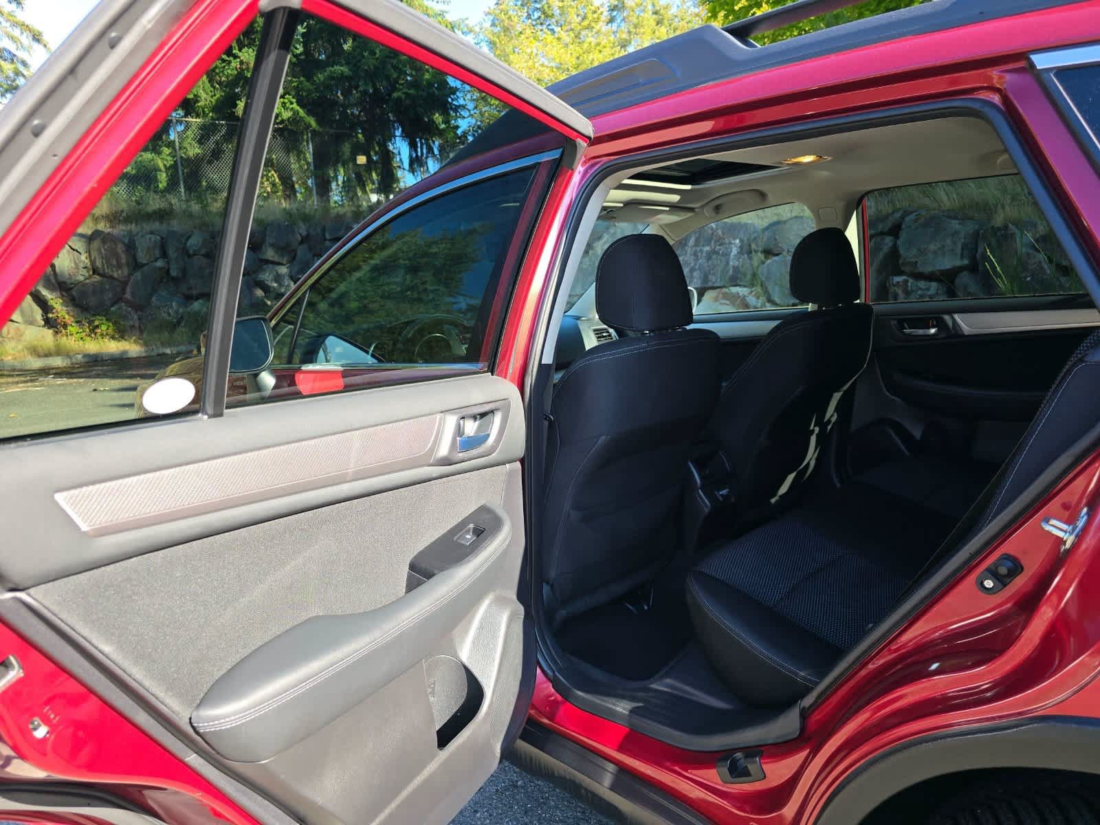 Used 2018 Subaru Outback 2.5i Premium AWD/4WD image 23