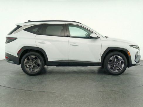 Used 2025 Hyundai Tucson SEL AWD/4WD image 11