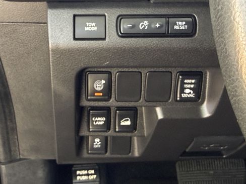 Used 2023 Nissan Frontier SV w/ Technology Package AWD/4WD image 22