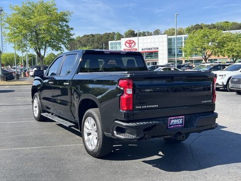 Used 2021 Chevrolet Silverado 1500 Custom image 6