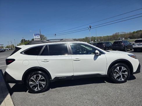Used 2020 Subaru Outback Limited XT w/ Popular Package #2 image 4