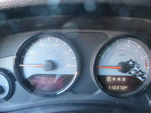 Used 2017 Jeep Wrangler Unlimited Sahara image 19