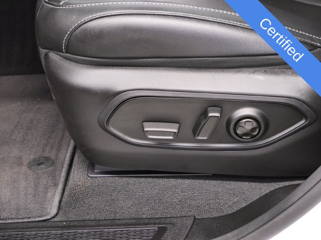 Certified 2024 Jeep Grand Cherokee Limited w/ Black Appearance Package AWD/4WD image 19