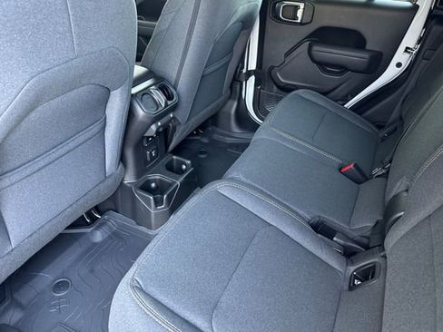 New 2025 Jeep Gladiator Sport AWD/4WD image 12