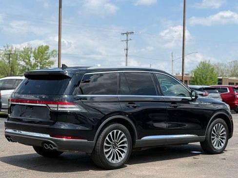 Used 2022 Lincoln Aviator AWD w/ Premium Package image 40