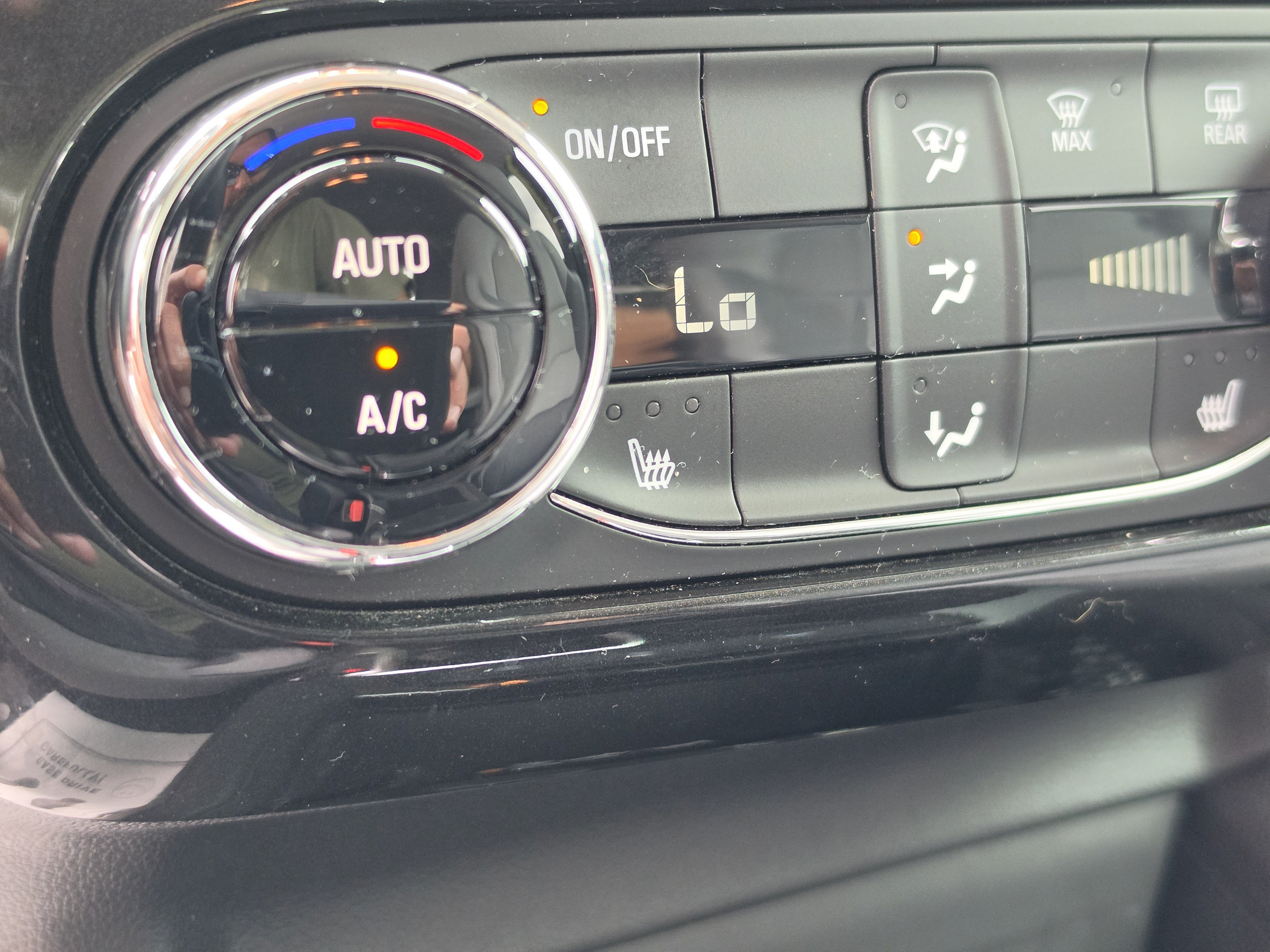 Used 2025 Chevrolet TrailBlazer LT w/ Convenience Package FWD image 30