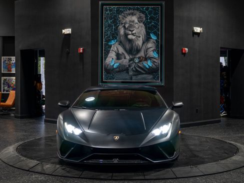 Used 2018 Lamborghini Huracan Performante image 11