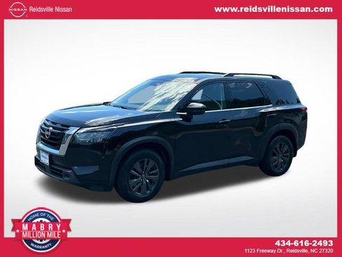 Used 2023 Nissan Pathfinder SV w/ SV Premium Package AWD/4WD image 1